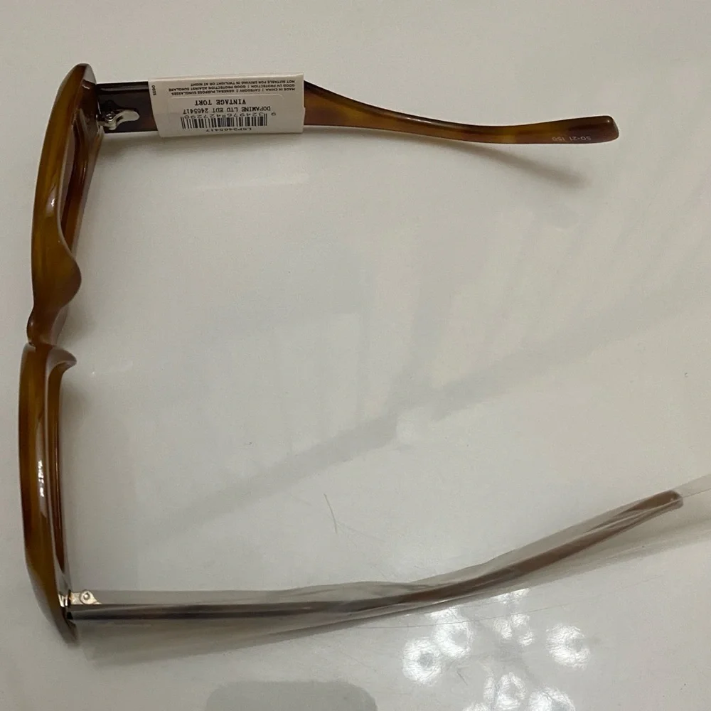 NWT Le Specs Dopamine LTD EDT Vintage Tort Sunglasses Oversized Rectangle